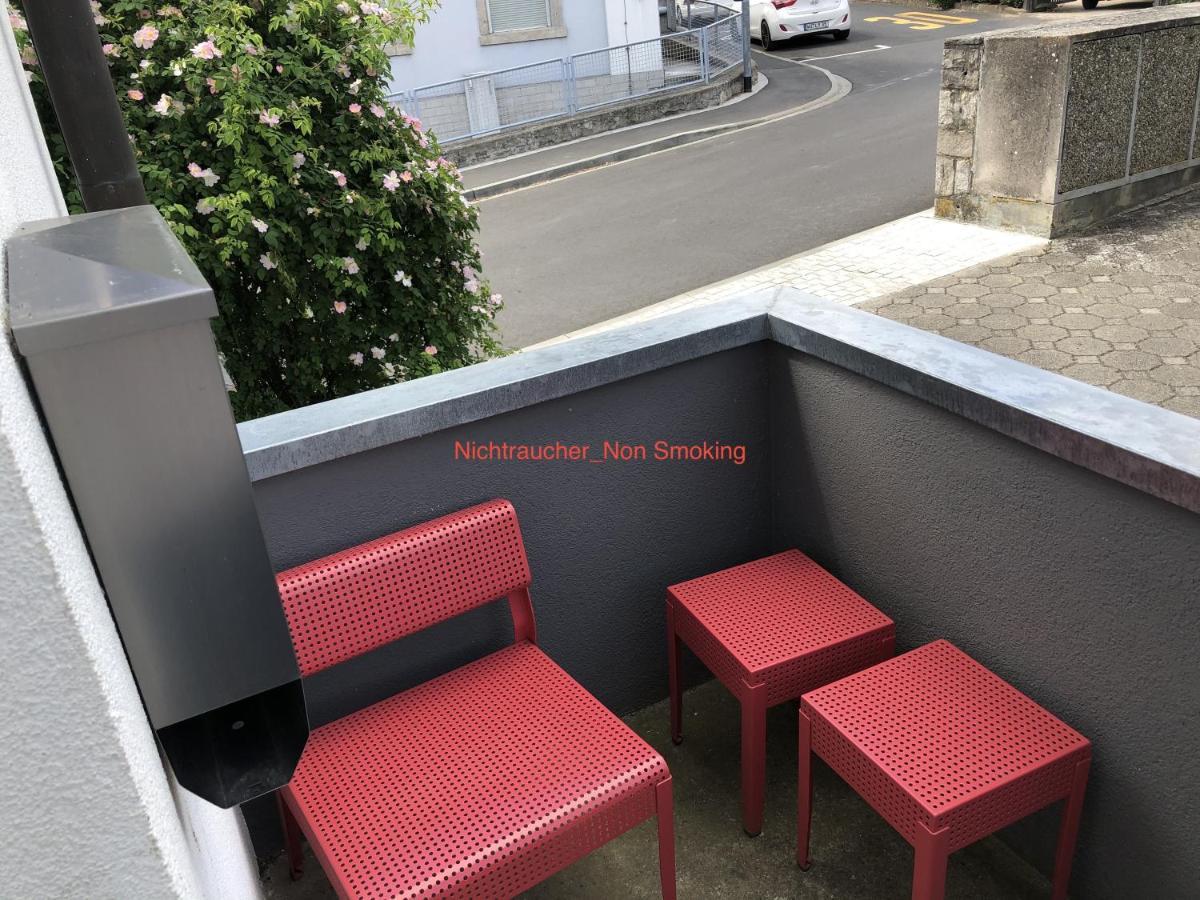 Altstadt Naehe 7 Min Fussweg Ueber Alte Maibruecke Zu Pension Mit Balkon & Garten, Ideal For Long Stay, Relocation Ochsenfurt Esterno foto